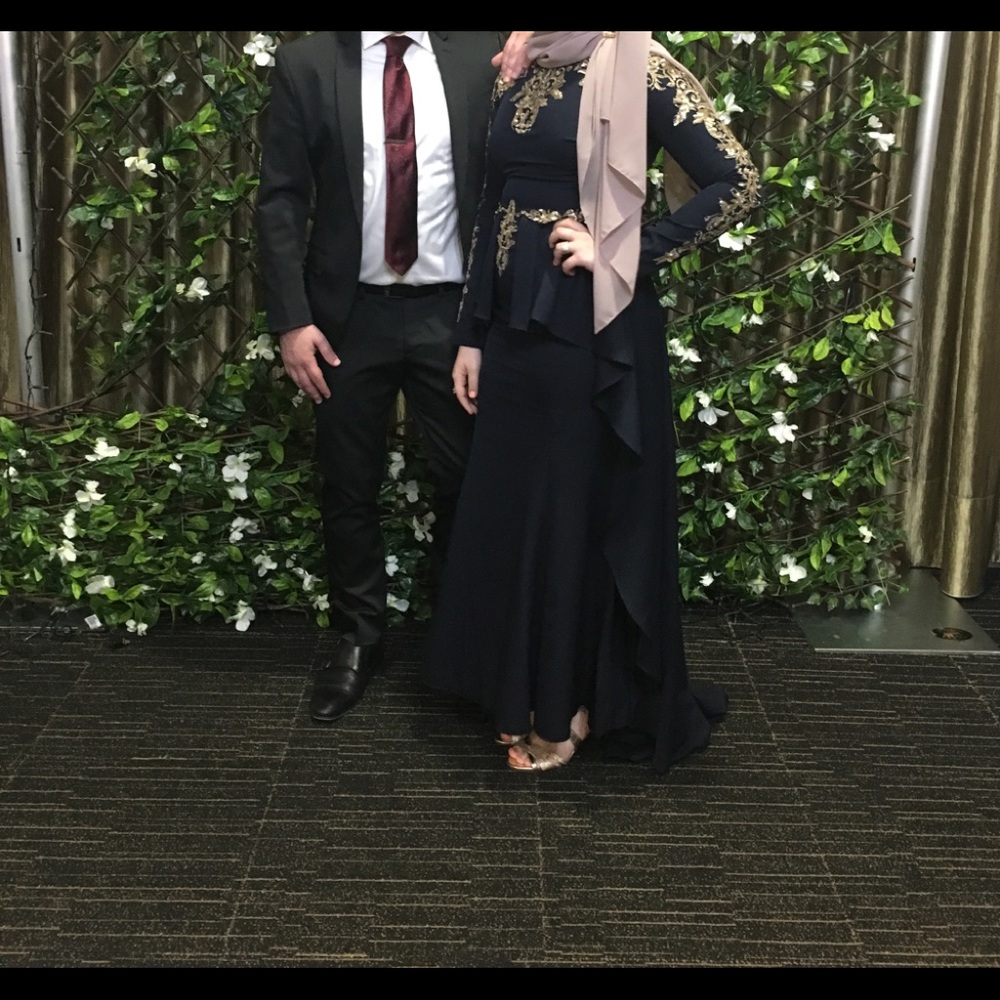 Gorgeous navy and gold sequined evening dress - Picture 5 of 5